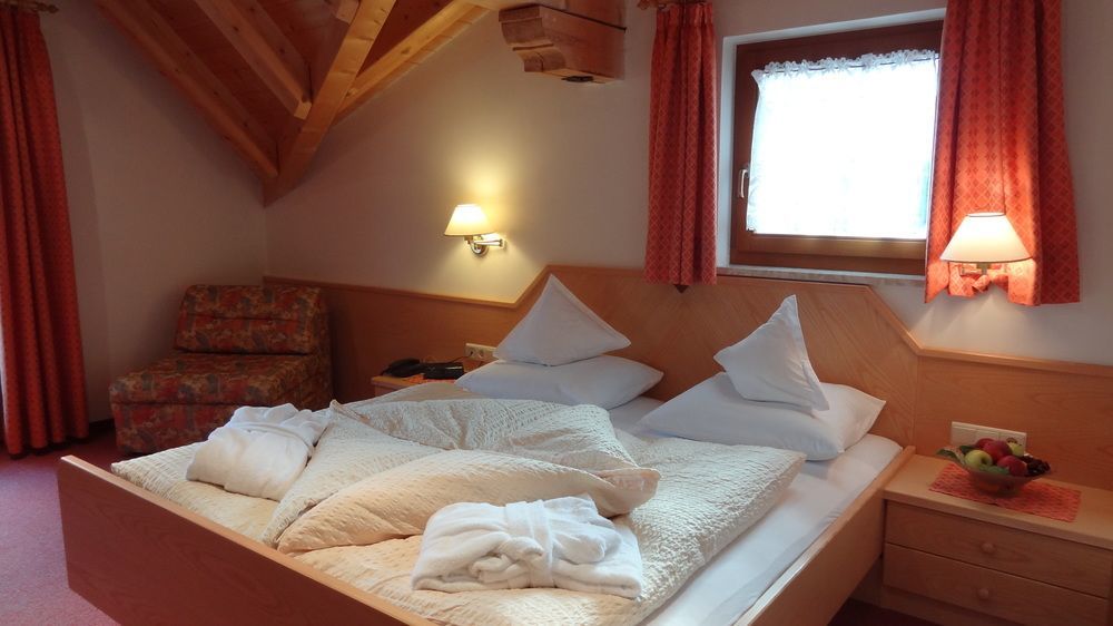 Hotel Alpenland Moso Exterior foto